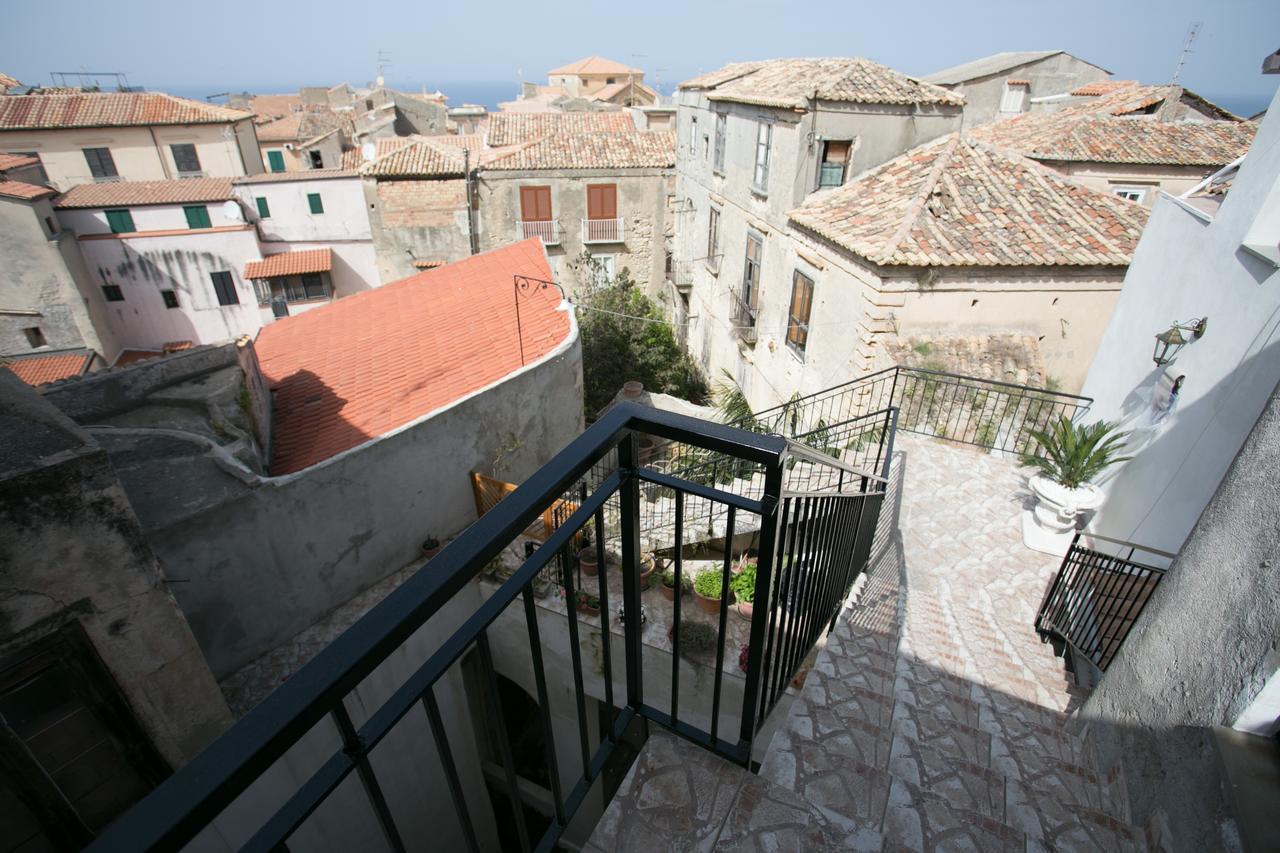 Il Marchese Del Grillo Apartment Tropea Exterior photo